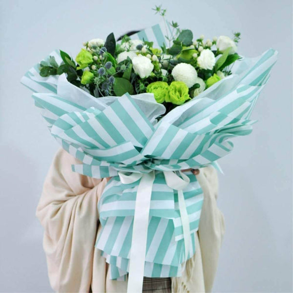    paper-wrapping-flower-bouquets